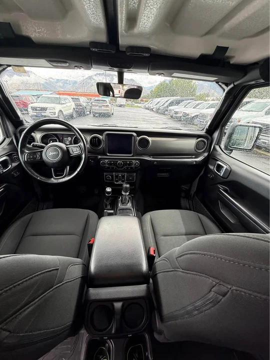 2021 Jeep JT Gladiator - Image 12 of 15