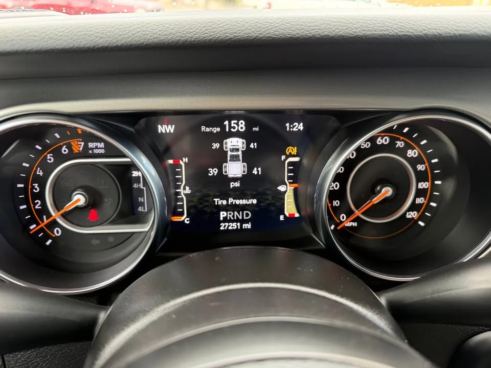 2021 Jeep JT Gladiator - Image 8 of 15
