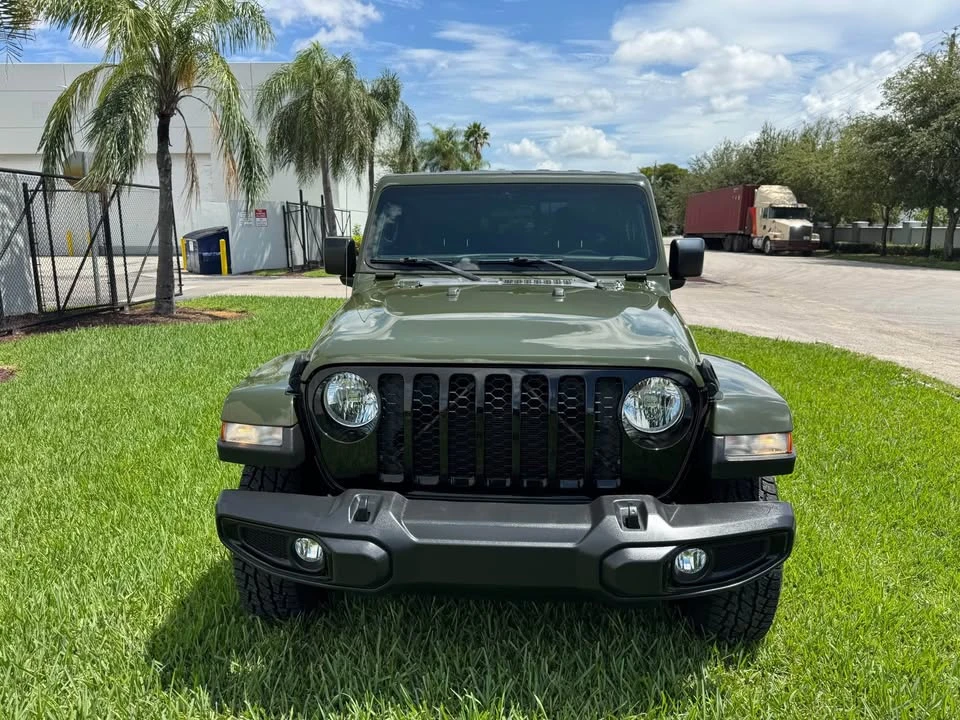 2021 Jeep JT Gladiator - Image 2 of 9