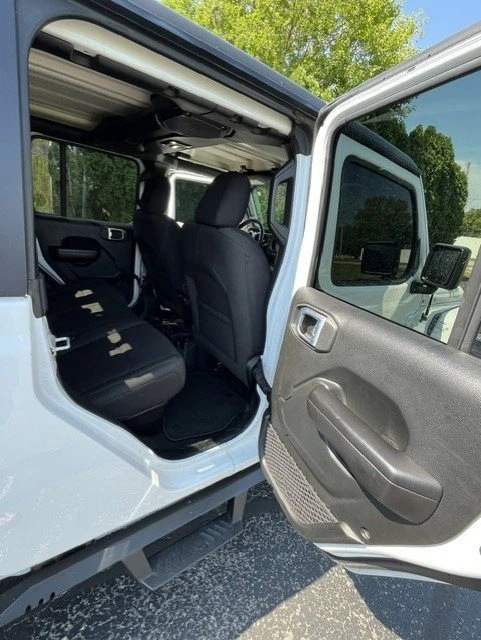 2021 Jeep JT Gladiator - Image 10 of 15