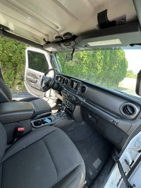 2021 Jeep JT Gladiator - Image 14 of 15