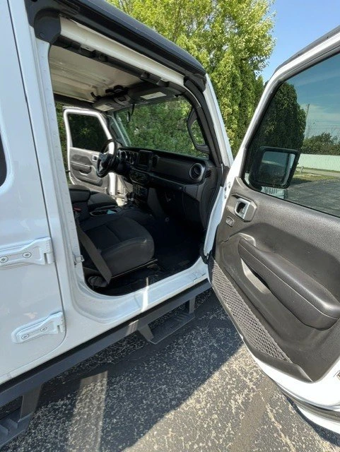 2021 Jeep JT Gladiator - Image 13 of 15