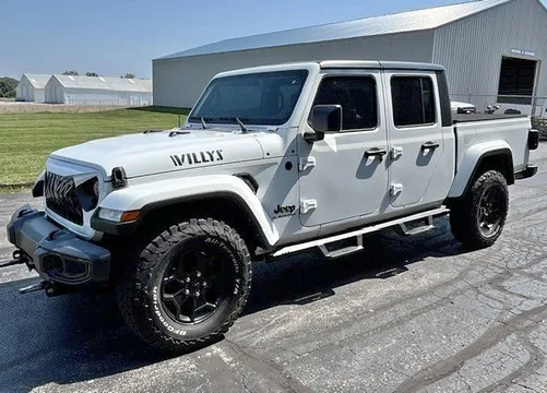 2021 Jeep Gladiator Willys Sport