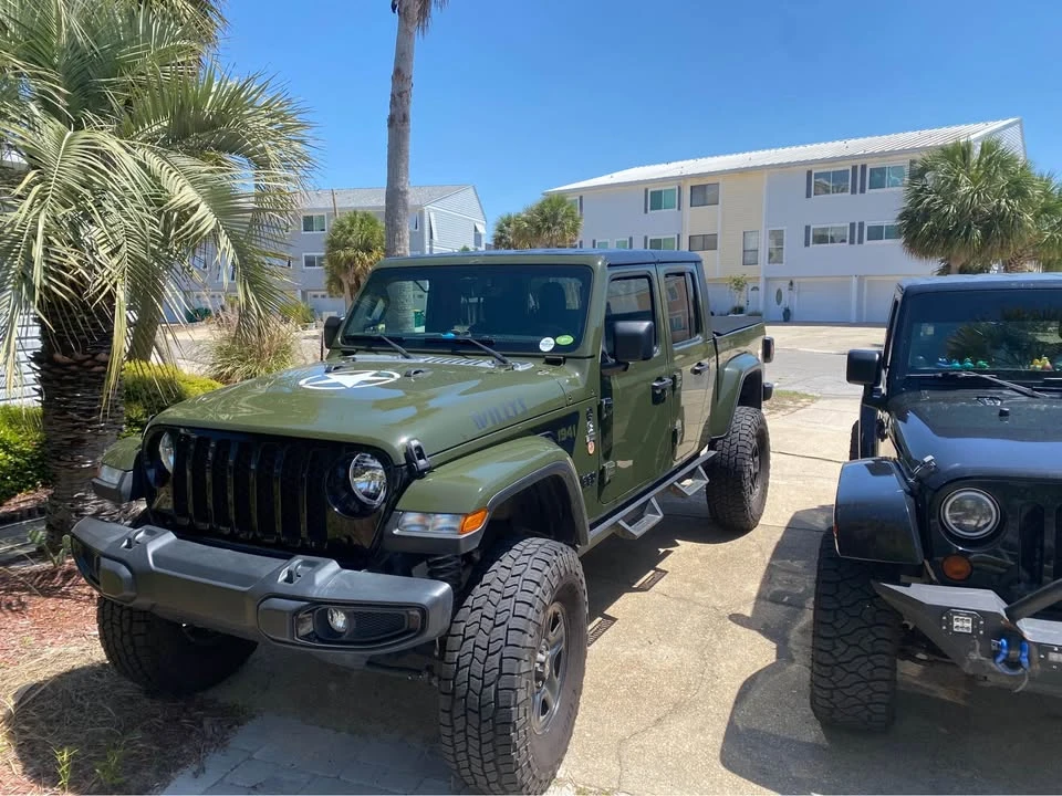 2021 Jeep JT Gladiator - Image 2 of 19