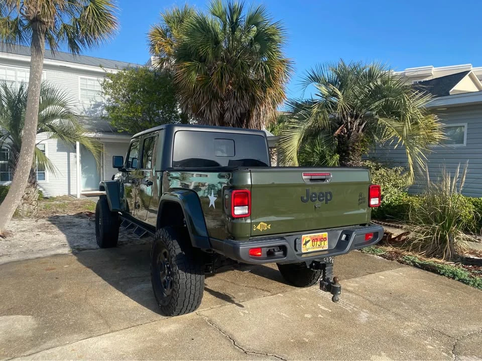 2021 Jeep JT Gladiator - Image 11 of 19