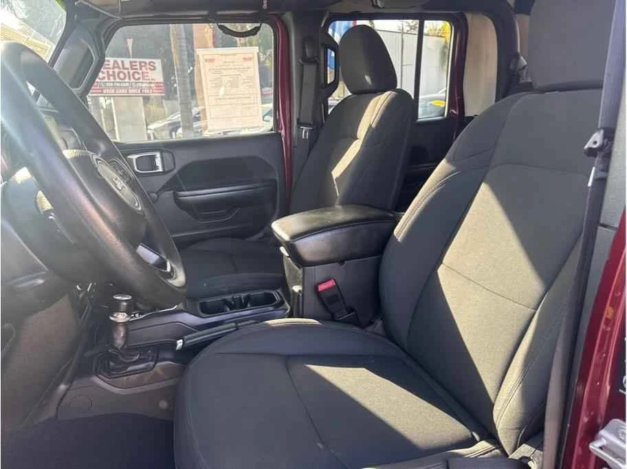 2021 Jeep JT Gladiator - Image 12 of 15