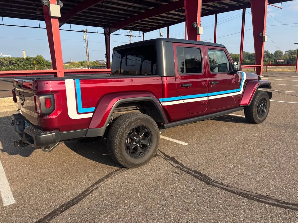 2021 Jeep JT Gladiator - Image 15 of 16
