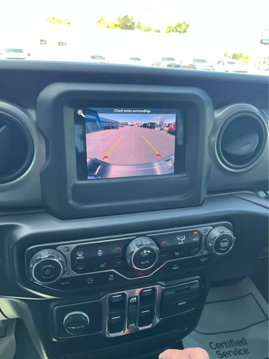 2021 Jeep JT Gladiator - Image 16 of 18
