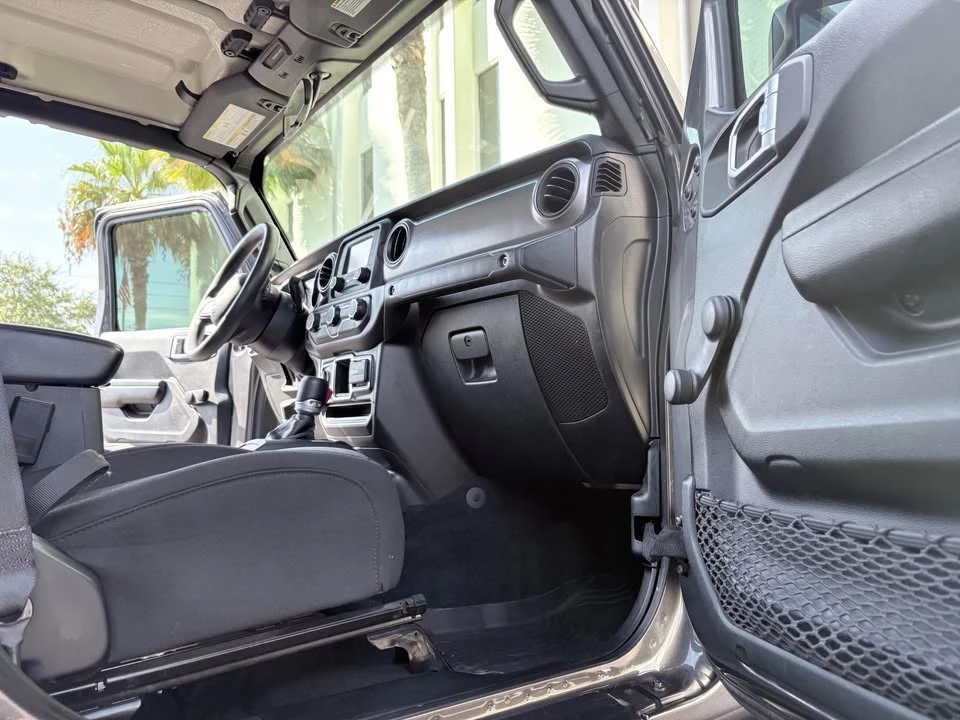 2021 Jeep JT Gladiator - Image 11 of 20