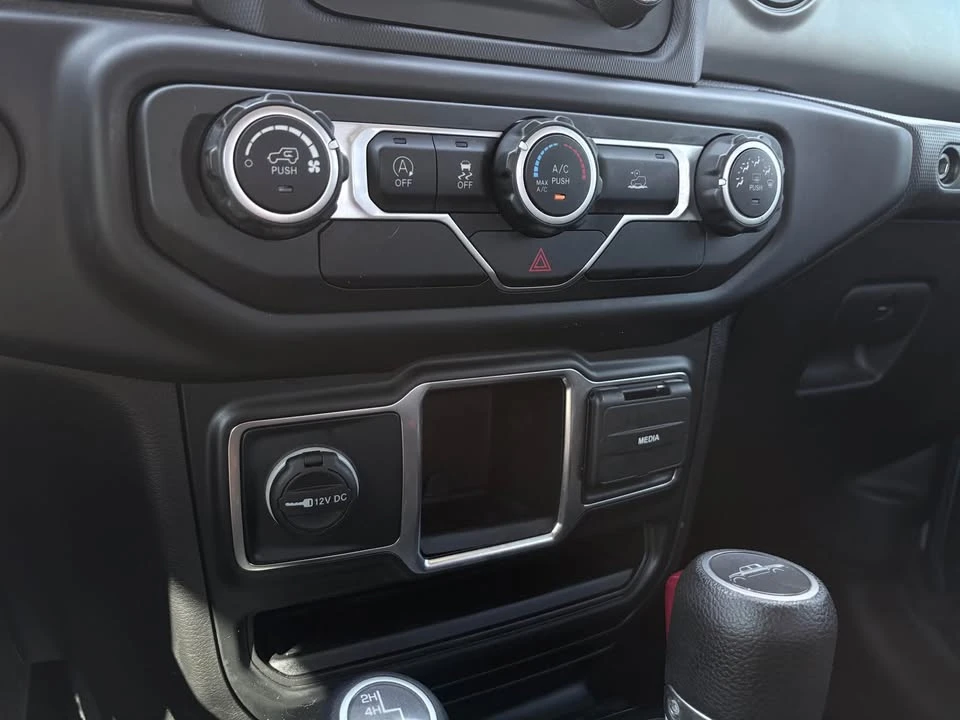 2021 Jeep JT Gladiator - Image 17 of 20