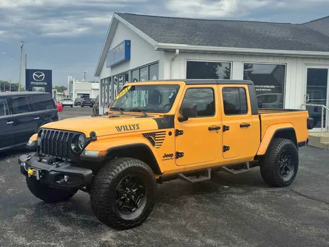 2021 Jeep Gladiator Willys Sport Pickup 4D 5 ft