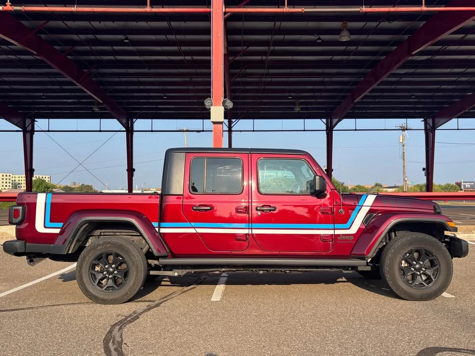 2021 Jeep JT Gladiator - Image 14 of 16