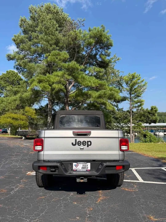 2021 Jeep JT Gladiator - Image 17 of 19