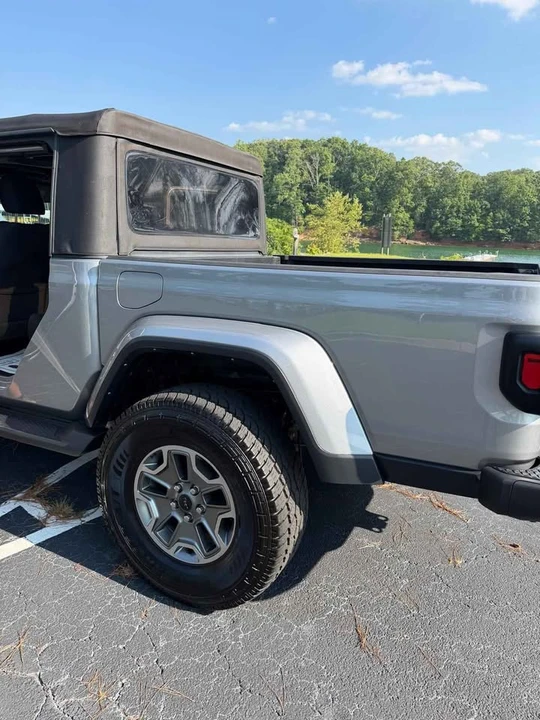 2021 Jeep JT Gladiator - Image 10 of 19
