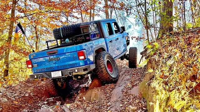 2021 Jeep Gladiator Willys Sport Pickup 4D 5 ft