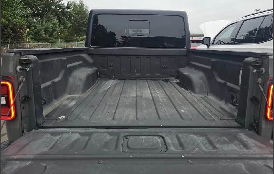 2021 Jeep JT Gladiator - Image 5 of 10
