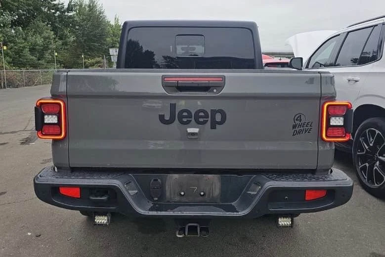 2021 Jeep JT Gladiator - Image 4 of 10
