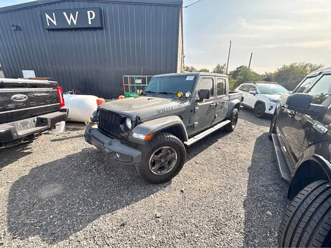 2021 Jeep Gladiator Willys Sport Pickup 4D 5 ft