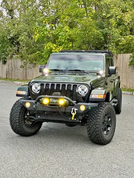 2021 Jeep Gladiator Willys Sport Pickup 4D 5 ft