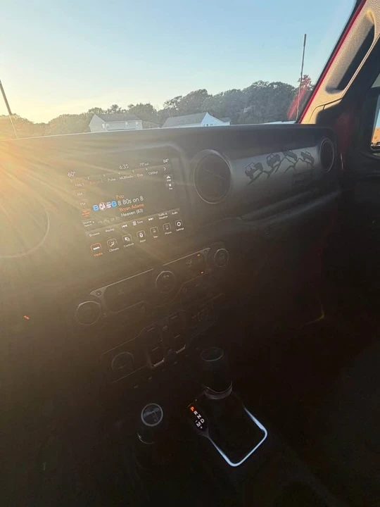 2021 Jeep JT Gladiator - Image 5 of 5