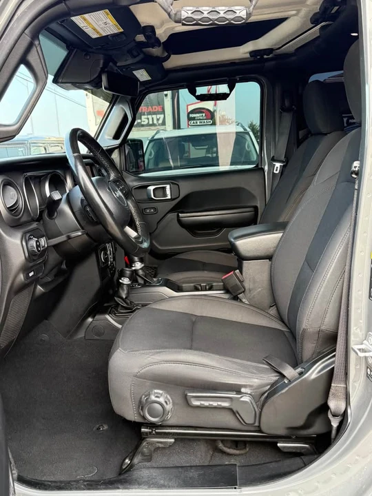 2021 Jeep JT Gladiator - Image 11 of 16