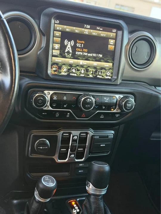 2021 Jeep JT Gladiator - Image 12 of 16