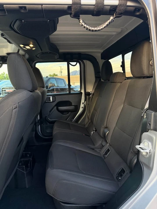 2021 Jeep JT Gladiator - Image 13 of 16