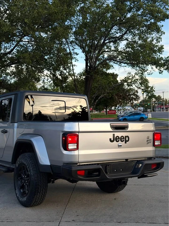 2021 Jeep JT Gladiator - Image 8 of 16