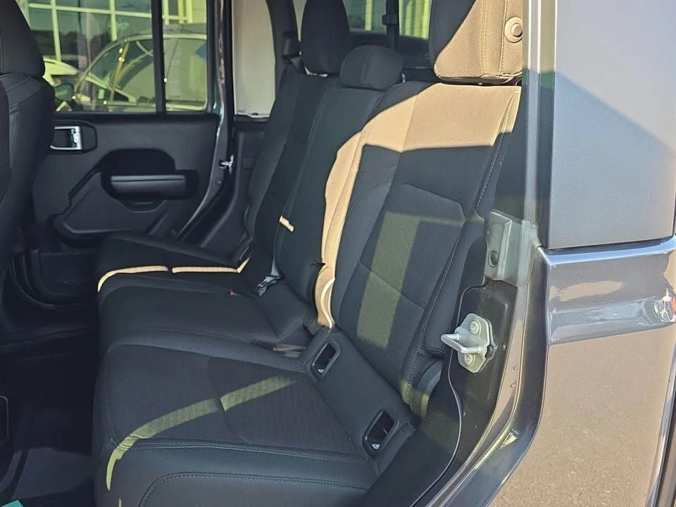 2021 Jeep JT Gladiator - Image 10 of 10