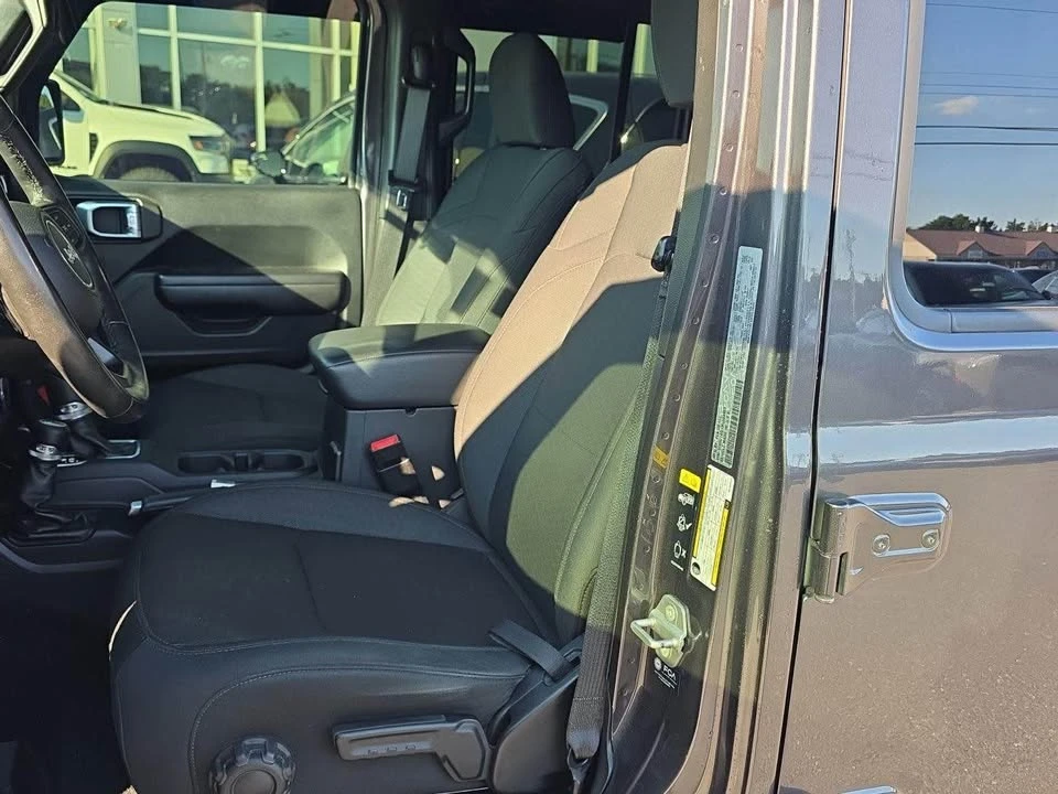 2021 Jeep JT Gladiator - Image 9 of 10