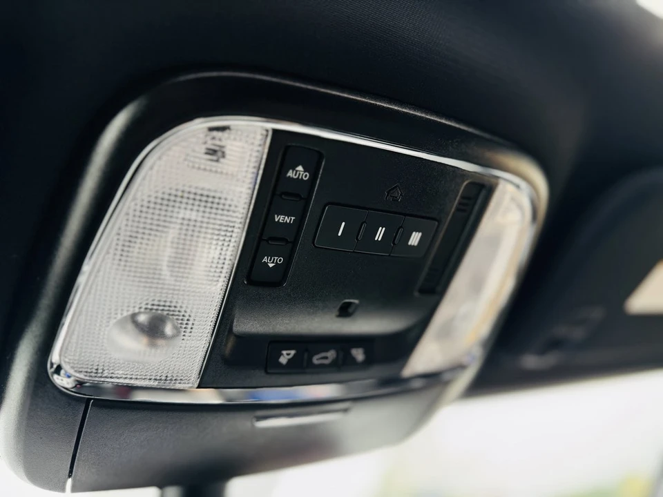 2021 Jeep Grand Cherokee - Image 14 of 19