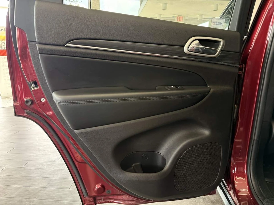 2021 Jeep Grand Cherokee - Image 25 of 31