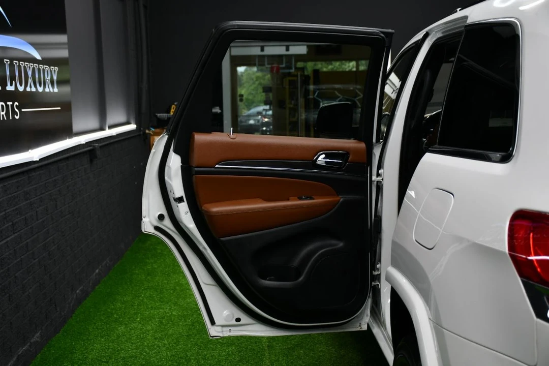 2021 Jeep - Image 26 of 31