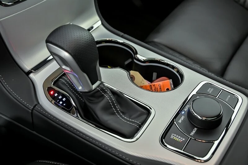 2021 Jeep - Image 30 of 31