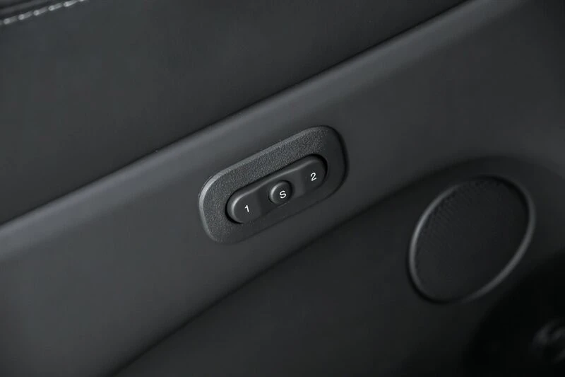 2021 Jeep - Image 14 of 31