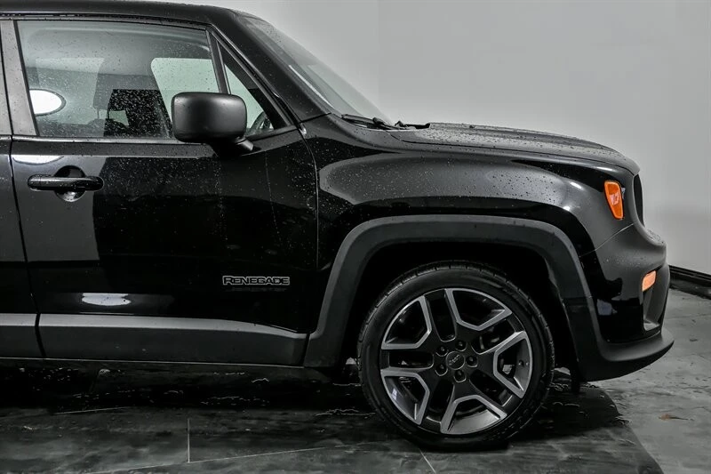 2021 Jeep Renegade - Image 12 of 21
