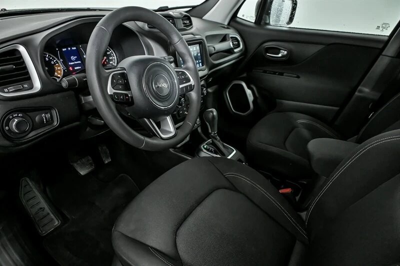 2021 Jeep Renegade - Image 16 of 21