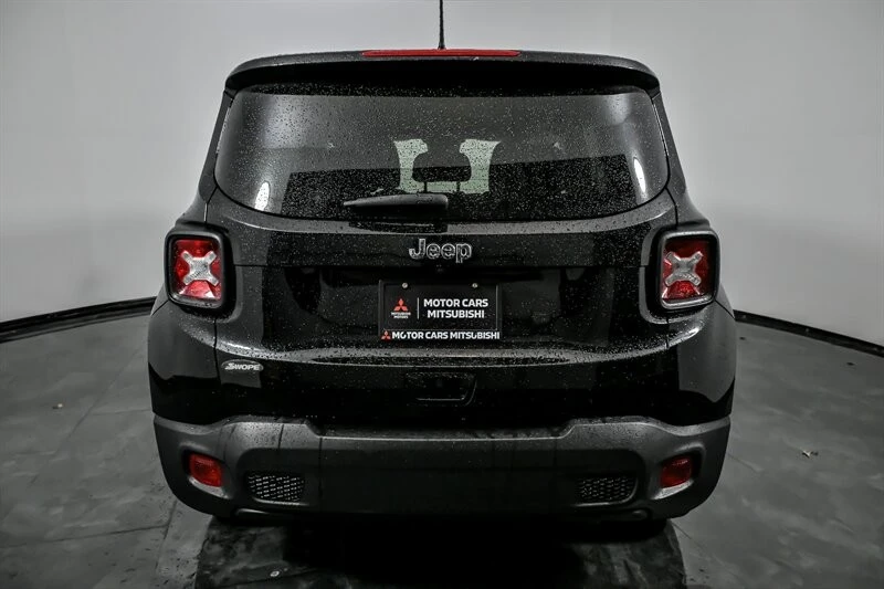 2021 Jeep Renegade - Image 9 of 21