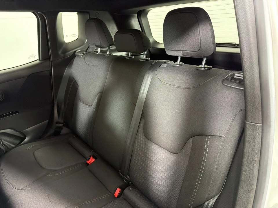 2021 Jeep Renegade - Image 20 of 21