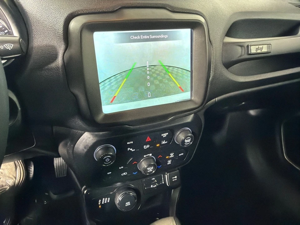 2021 Jeep Renegade - Image 16 of 21