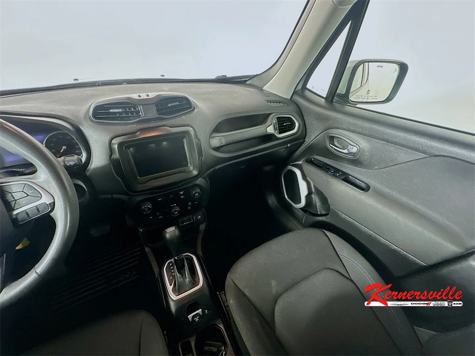 2021 Jeep Renegade - Image 11 of 12