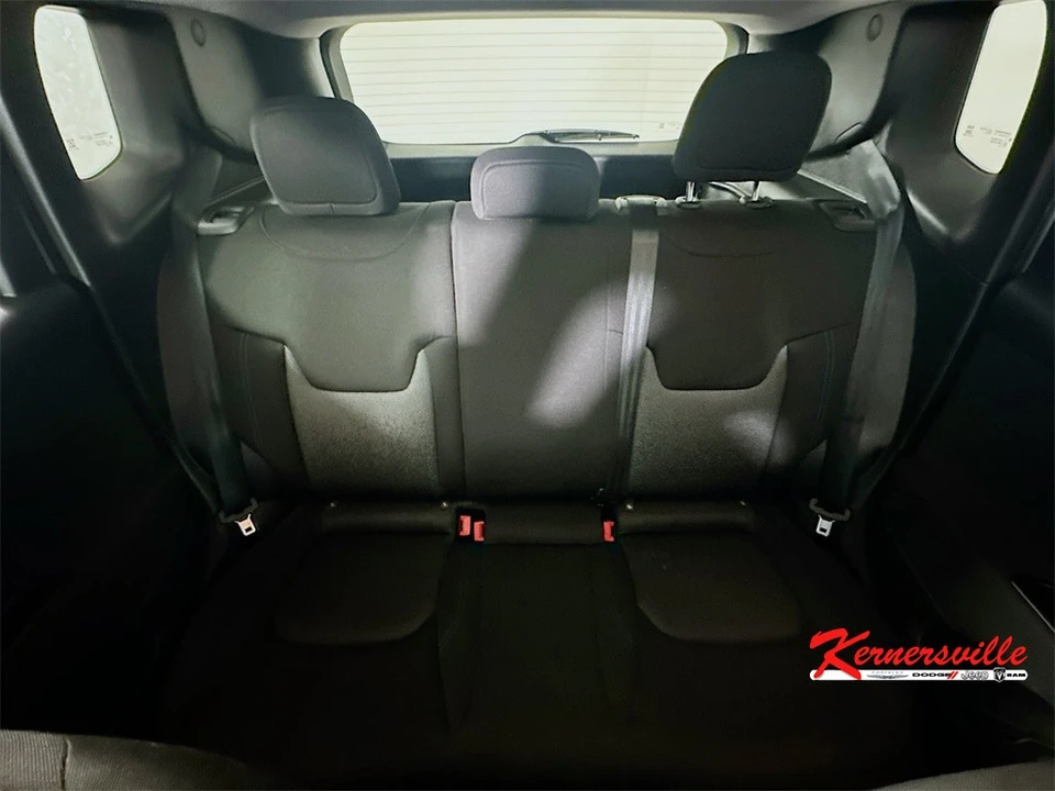 2021 Jeep Renegade - Image 13 of 21
