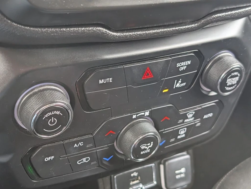 2021 Jeep Renegade - Image 20 of 21