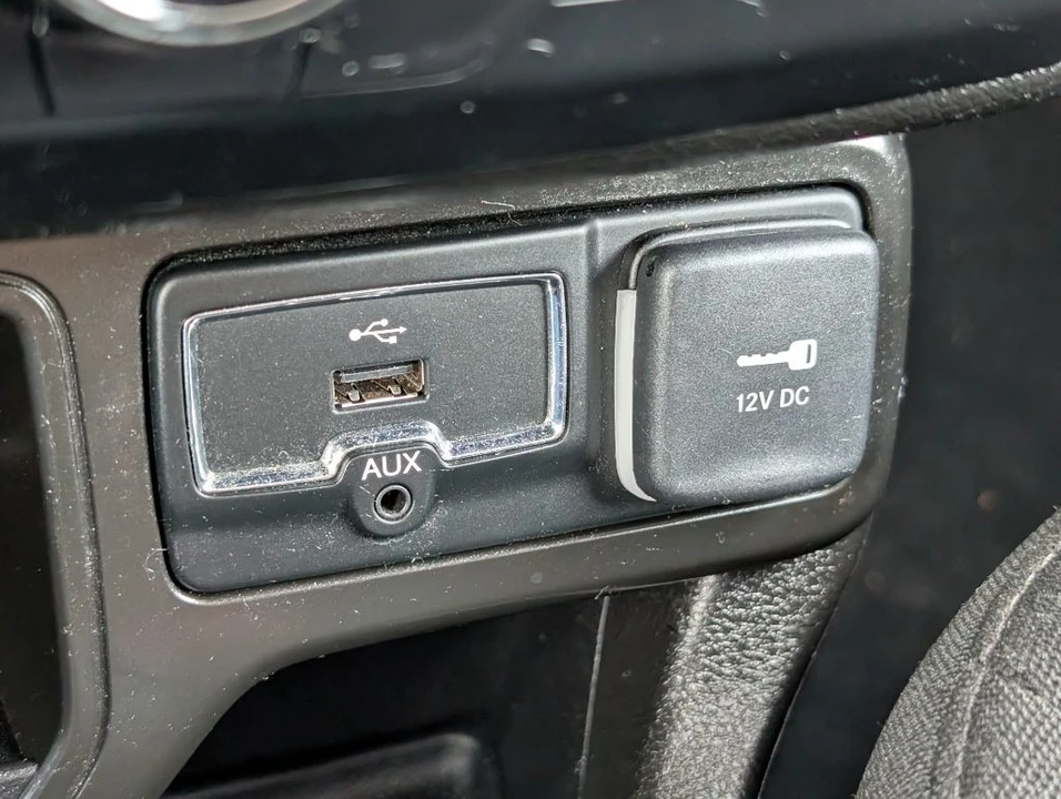 2021 Jeep Renegade - Image 21 of 21