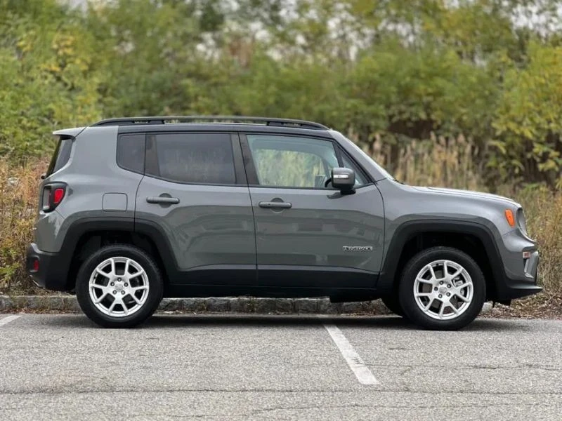 2021 Jeep Renegade - Image 9 of 12