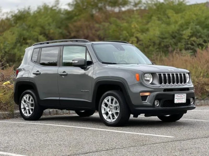 2021 Jeep Renegade - Image 2 of 12