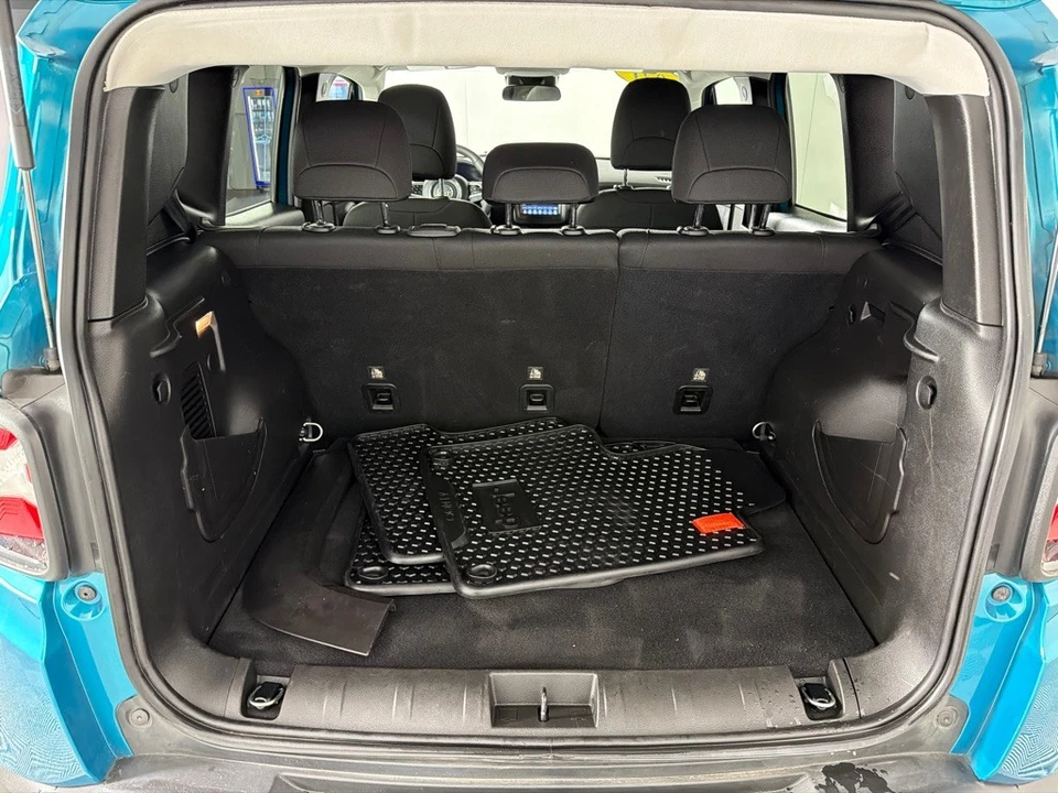 2021 Jeep Renegade - Image 19 of 21