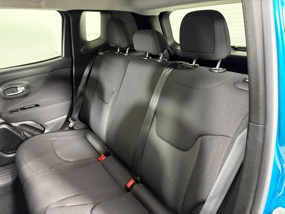 2021 Jeep Renegade - Image 18 of 21