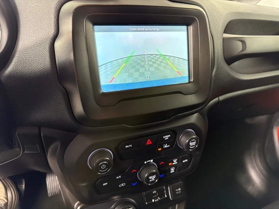 2021 Jeep Renegade - Image 15 of 21
