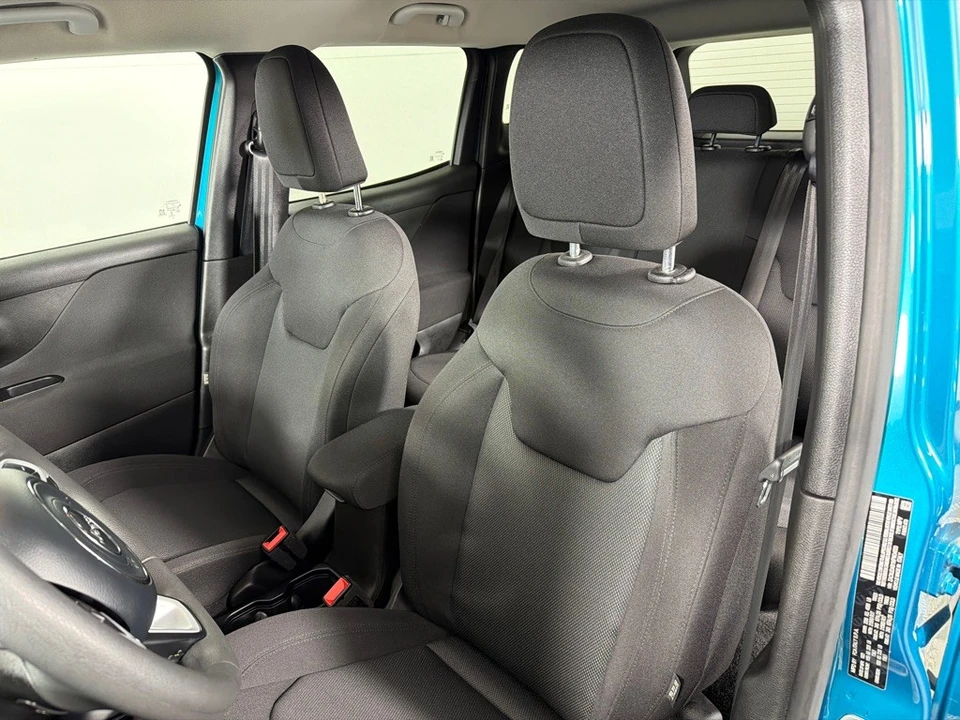 2021 Jeep Renegade - Image 11 of 21